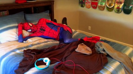 Annabelle and Victoria Messy Spaghetti Food Fight Toy Freaks Messy Bad Baby