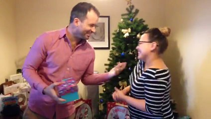 Couple discovers baby gender on Christmas day