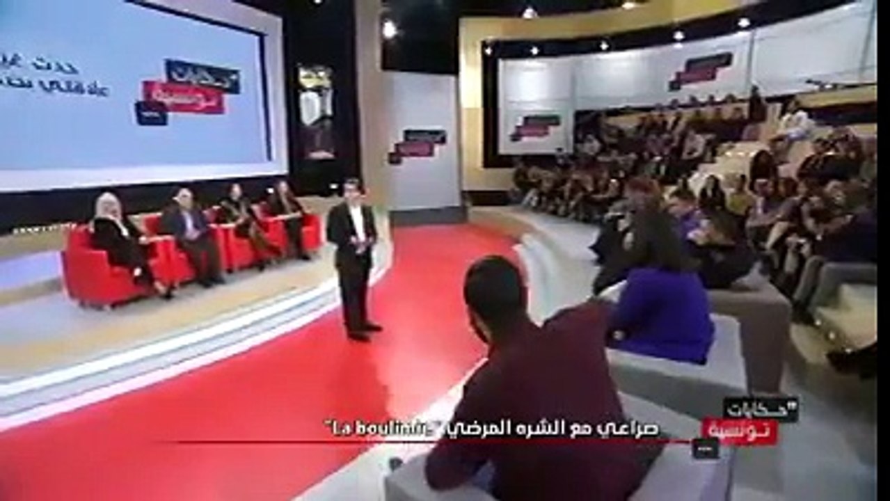 قصة حزينة جداً لشاب تونسي أدت إلى تأثر وبكاء جميع الحاضرين