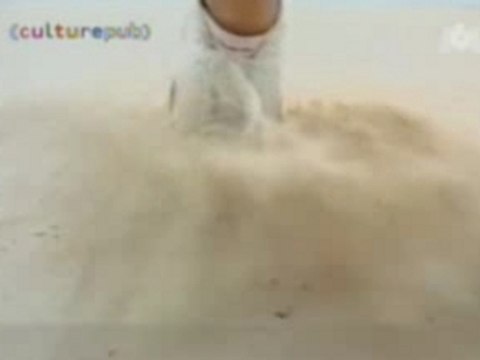 Shakira - 2003 Reebok Commercial - Global Peace (Culture Pub