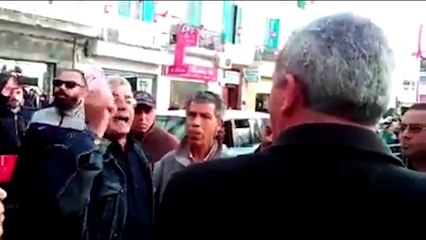 طرد لسعد اليعقوبي من من امام مقرالاتحاد ببطحاء محمد علي