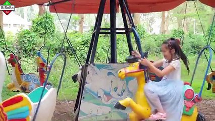 Spider Man Impersonating Spiderman and Frozen Elsa playing ferris Batman Superheroes fun