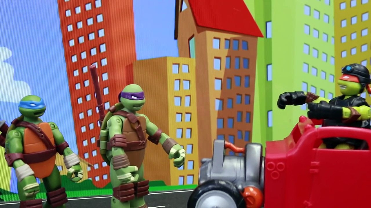 Teenage Mutant Ninja Turtles Twist-N-Mutate Raph Tigerclaw Steals Hot Rod Robot Mikey and Leo Attack-RTODCdTIqio
