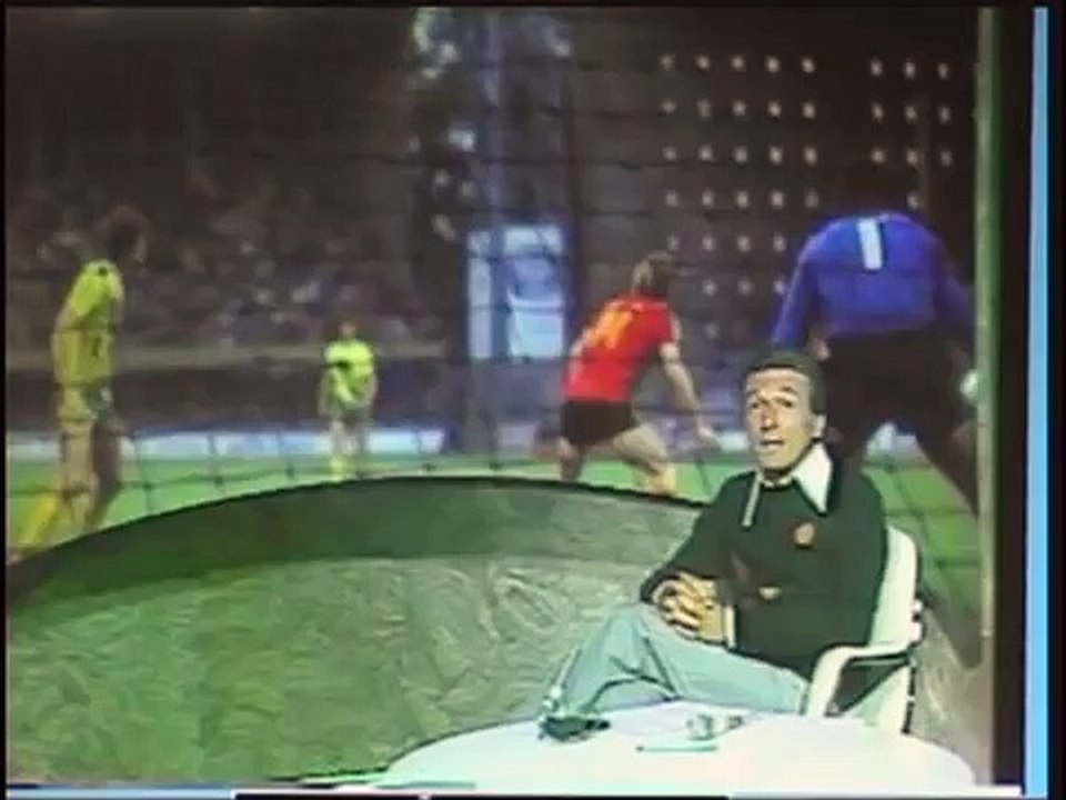 14.09.1977 - 1977-1978 UEFA Cup Winners' Cup 1st Round 1st Leg AS Saint-Etienne 1-1 Manchester United