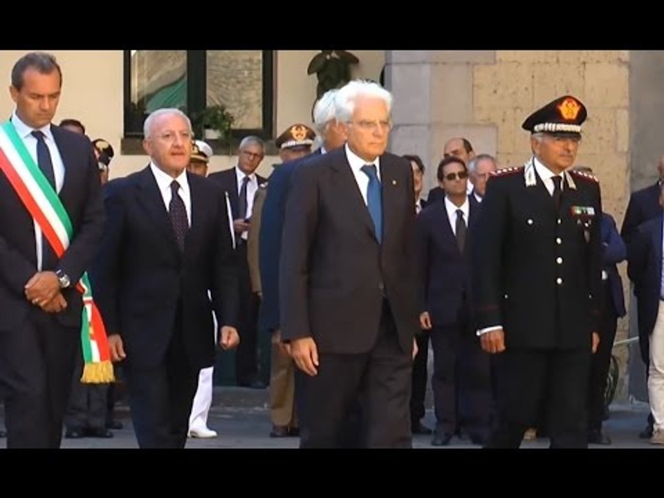 Napoli - Mattarella "turista" in città (03.01.17)