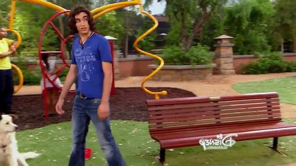 Dog With A Blog - S01 E4 Wingstan