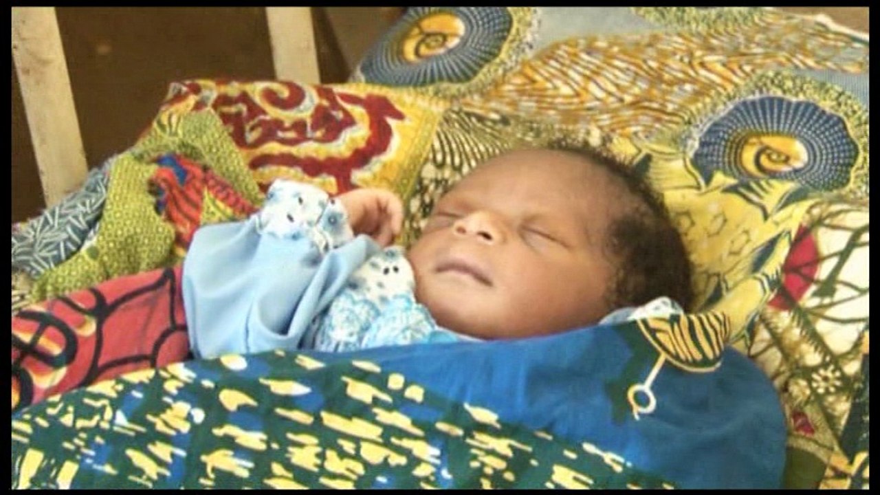 Toumodi : don de vivres et de matériels informatiques aux populations