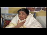 Lata mangeshkar launches The Mangeshkars 2010 calendar