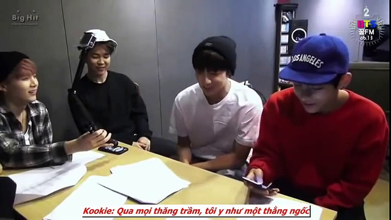 BTS "I Need You" song location changes - [방탄소년단] "아이 니드 유" 노래 파트 바꾸는 중