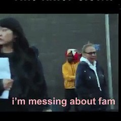 Vishet si "klloun" dhe tremb kalimtarët, e pabesueshme cfarë i bëjnë