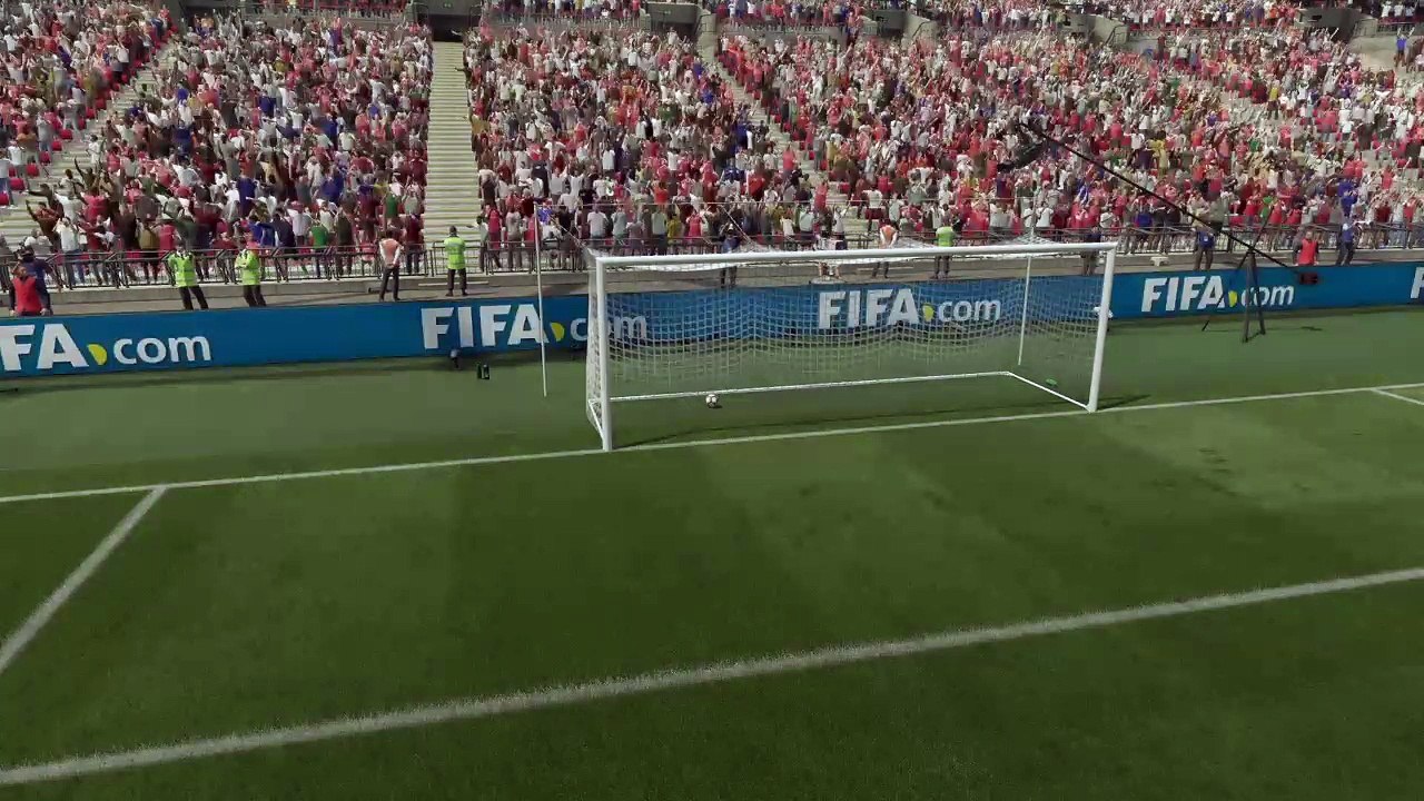 Lacazette in action