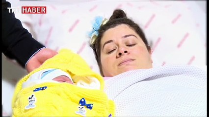 Önce kanseri yendi, sonra da çocuk sahibi oldu.