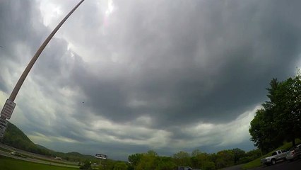 Intense Bow Echo - Green Severe Thunderstorm - Eureka, MO (42616)