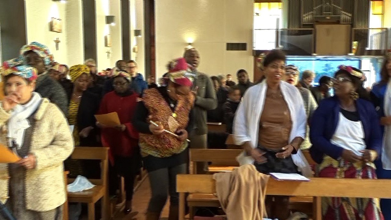 5 ans de sacerdoce du père Amédée-9-Chant à Marie