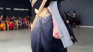 IIT Delhi Girl  sexy Dance