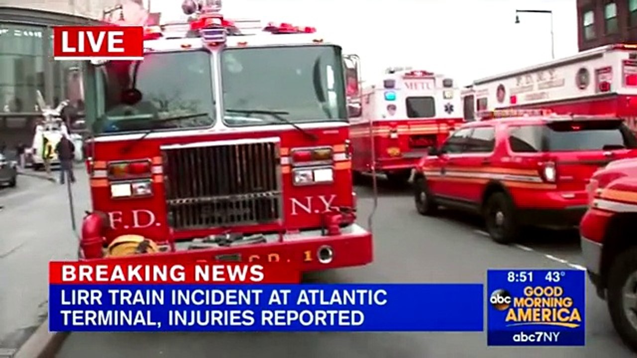 Accident de train à New York, un train de banlieue déraille en pleine heure de pointe