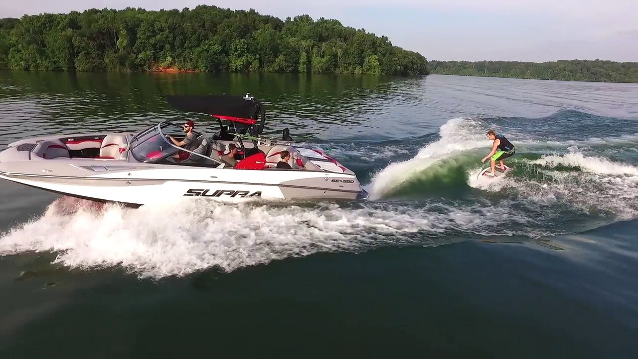2017 Boat Buyers Guide: Supra SE 550