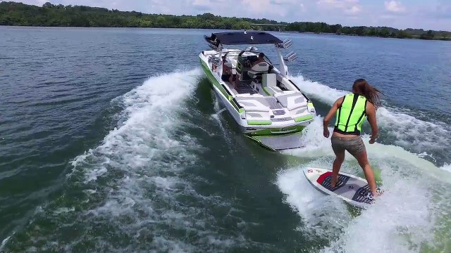 2017 Boat Buyers Guide: Malibu Wakesetter 24 MXZ