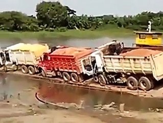 ਆਹ ਤਾਂ ਸਾਰੇ ਦੇ ਸਾਰੇ ਟਰੱਕ ਹੀ ਪਾਣੀ ਵਿਚ ਡੁੱਬ ਗਏ,