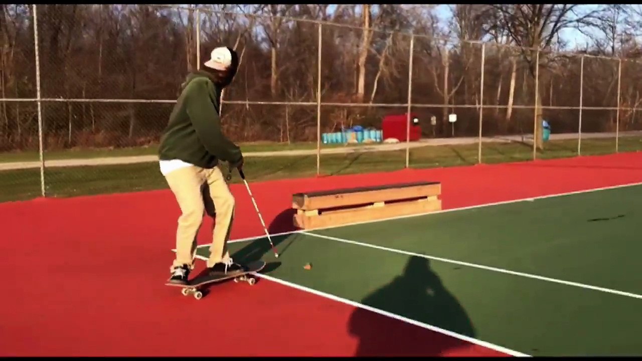 Un skateur aveugle se lance dans des figures remarquables !