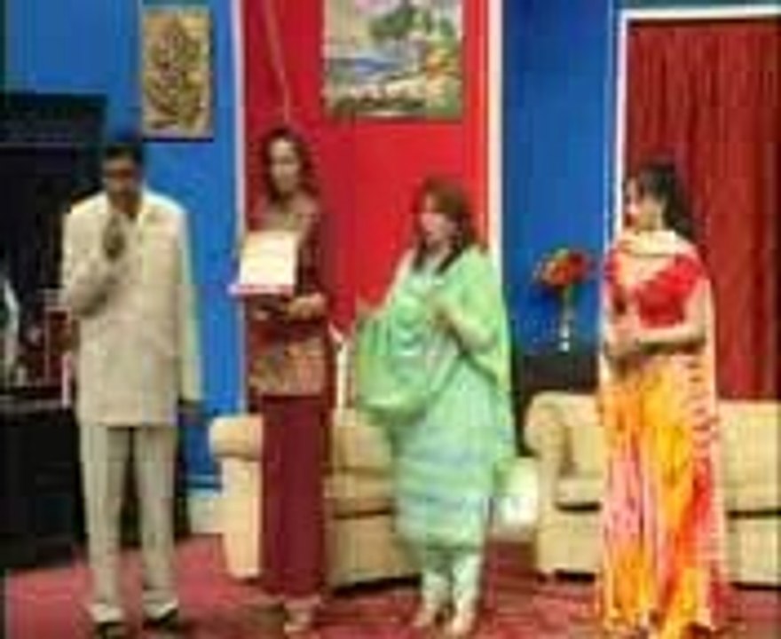 Best of amanat chan and tariq tady and javeed kudo in stage drame
