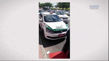 Taxista foge de abordagem da Guarda Municipal de Vitória