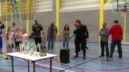 Wethouder Hamerslag reikt sportprijzen kersttoernooi uit - Sporthal den Oert / Spijkenisse 2017