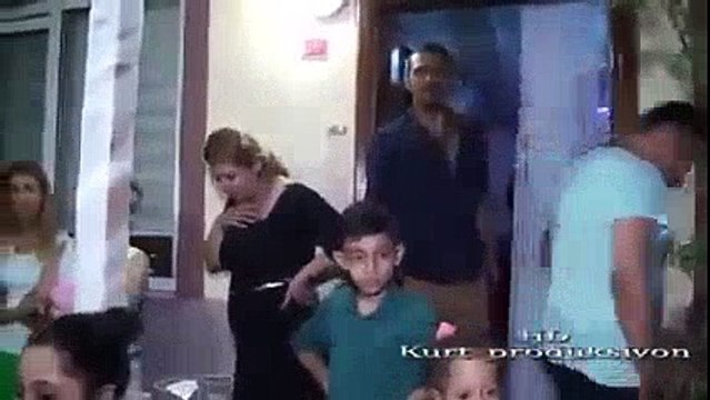 Brother and sister watch sister broke records clicks