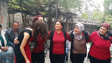 Kayseri Pinarbasi Avsar Aunt Halay Watch Whoever Head..!!