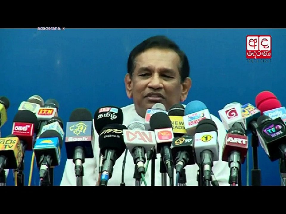 “ගෝඨා එනවා ගෝඨා එනවා ඕගොල්ලෝ යන්න, ජනාධිපතිතුමා බයයි ආරක්ෂක ලේකම්ට”