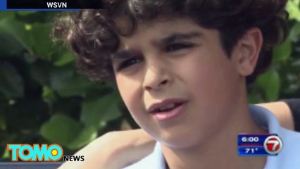Menino salva seu irmão bebê que caiu da mesa de trocar fralda.