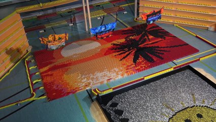 543,210 Dominoes - Dominoland - 3 Guinness World Records