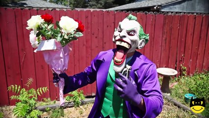 Spider-Man Frozen Elsa Snow White Prank Superman Drawing on real-life Superhero Fun