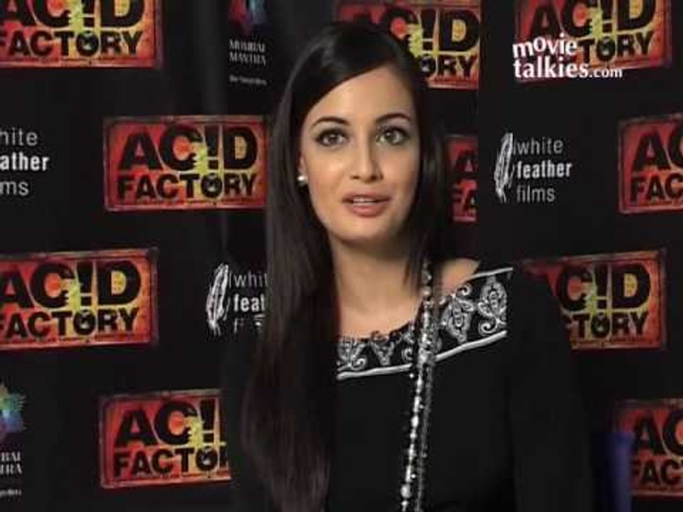 Diya Mirza,Irrfan Khan on Acid Factory
