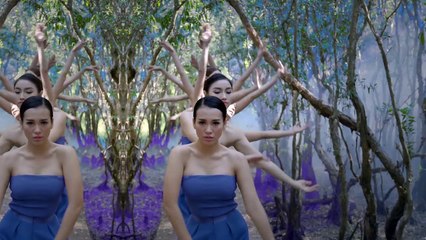 Hoàng Thùy Linh - Bánh Trôi Nước (Woman)