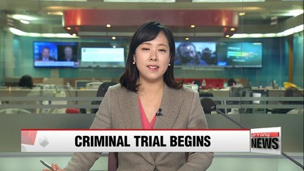 Choi Soon-sil, two ex-presidential aides appear as criminal trial begins