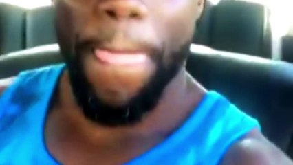 Kevin Hart coincé dans le désert à courir avec son apple watch Nike