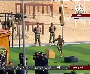 بالفيديو..الرئيس السيسى يتابع العروض القتالية للوحدات الخاصة بالأسطول الجنوبى