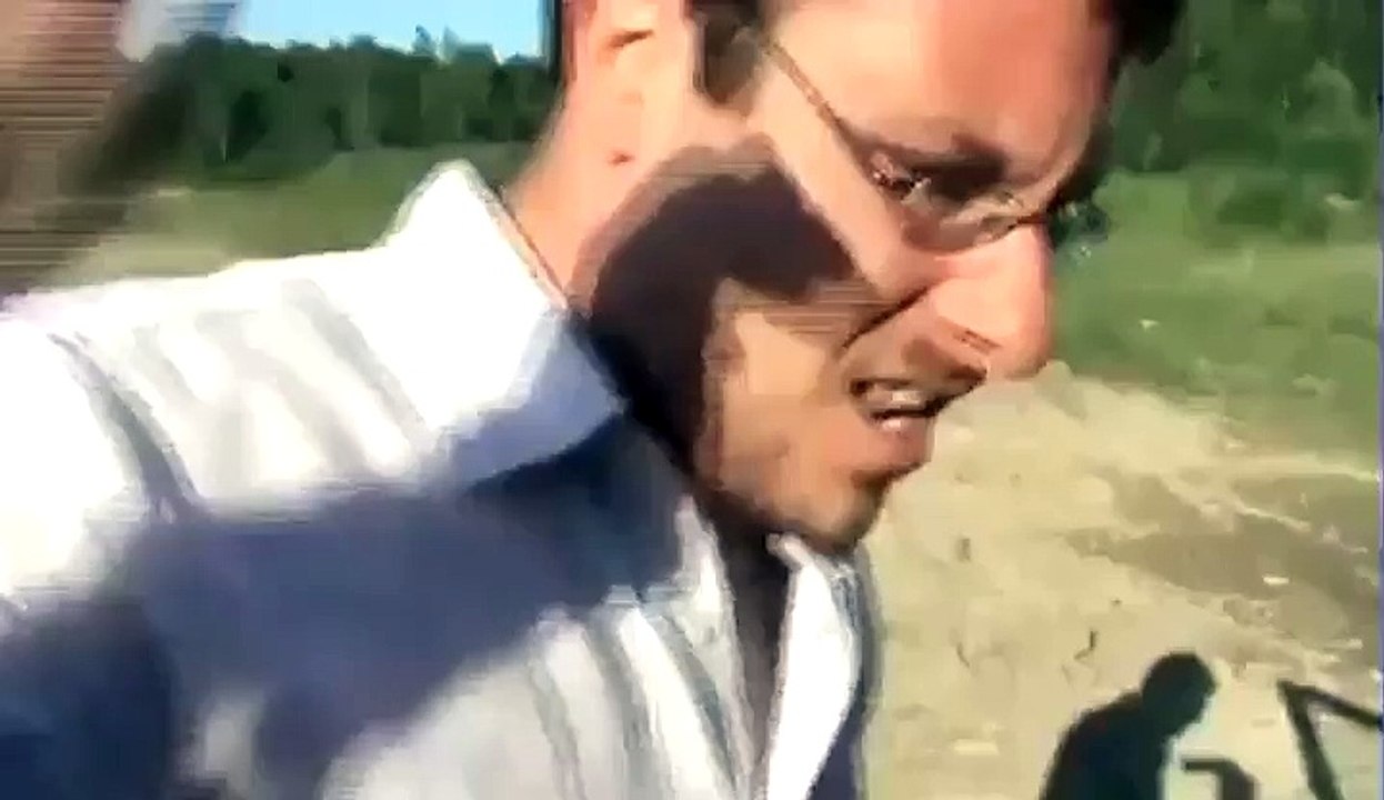 Magnifique démonstration par un idiot de 'comment ne pas tirer avec un fusil'