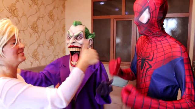 Frozen Elsa vs Joker vs Spiderman vs T Rex! w/ Pink Spidergirl Superman Maleficent Candy Bad Baby