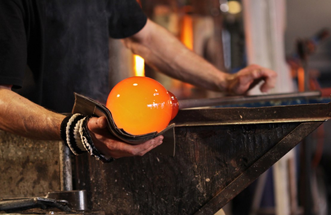 How to Make Blown Glass Globes.
