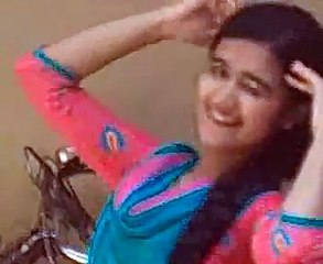 সবার সামনে মেয়েটা কি দেখাল রে ভাই(360p)