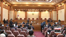 Constitutional Court holds second hearing in president's impeachment trial