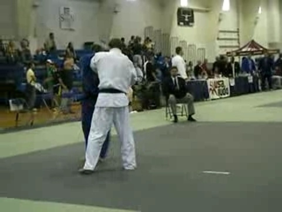 This makes my knee hurt...