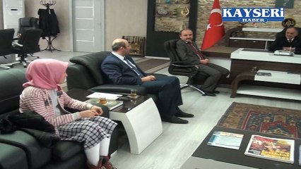 BAŞKAN ÖZTÜRK BAŞARILI ÖĞRENCİLERİ ÖDÜLLENDİRDİ