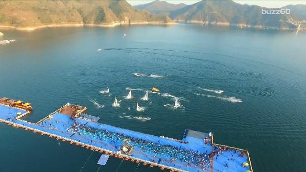 China Opens Floating Walkway Twice as Long as M...