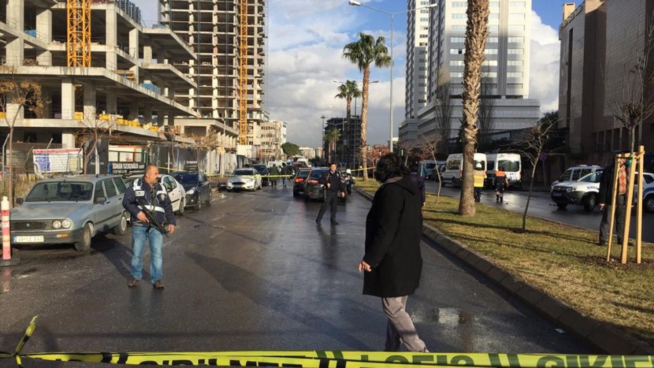 قتلى وجرحى جراء انفجار سيارة ملغمة قرب قصر العدل في إزمير