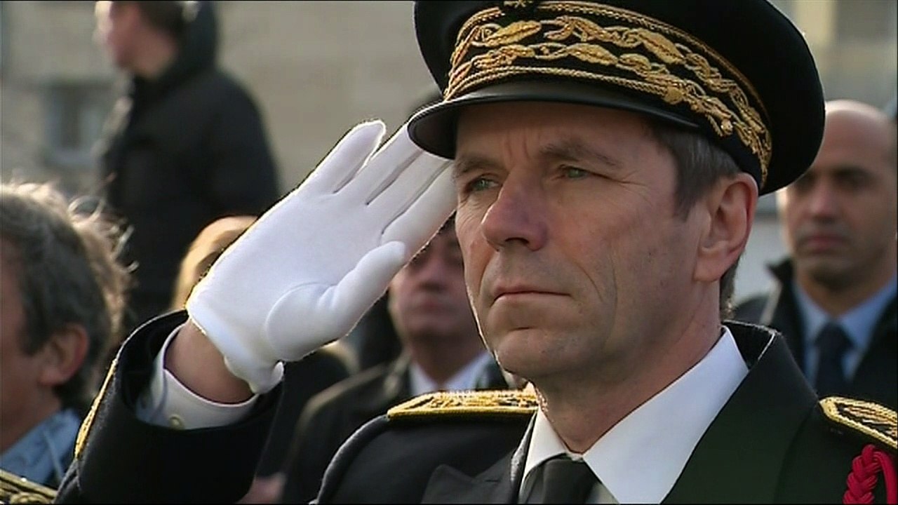 تكريم ضحايا الاعتداءات  ضد صحيفة "شارلي ايبدو" الساخرة