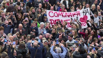 Pope Francis receives earthquake victims