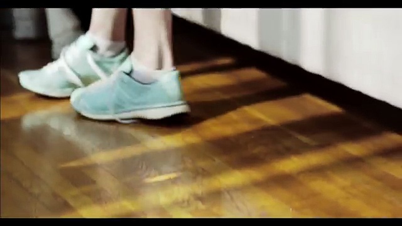 Filmul Social Life sau obsesia de celebritate pe reţelele de socializare